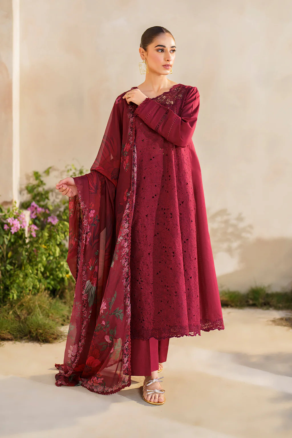 Iznik : Red Luxury Lawn Collection Replica