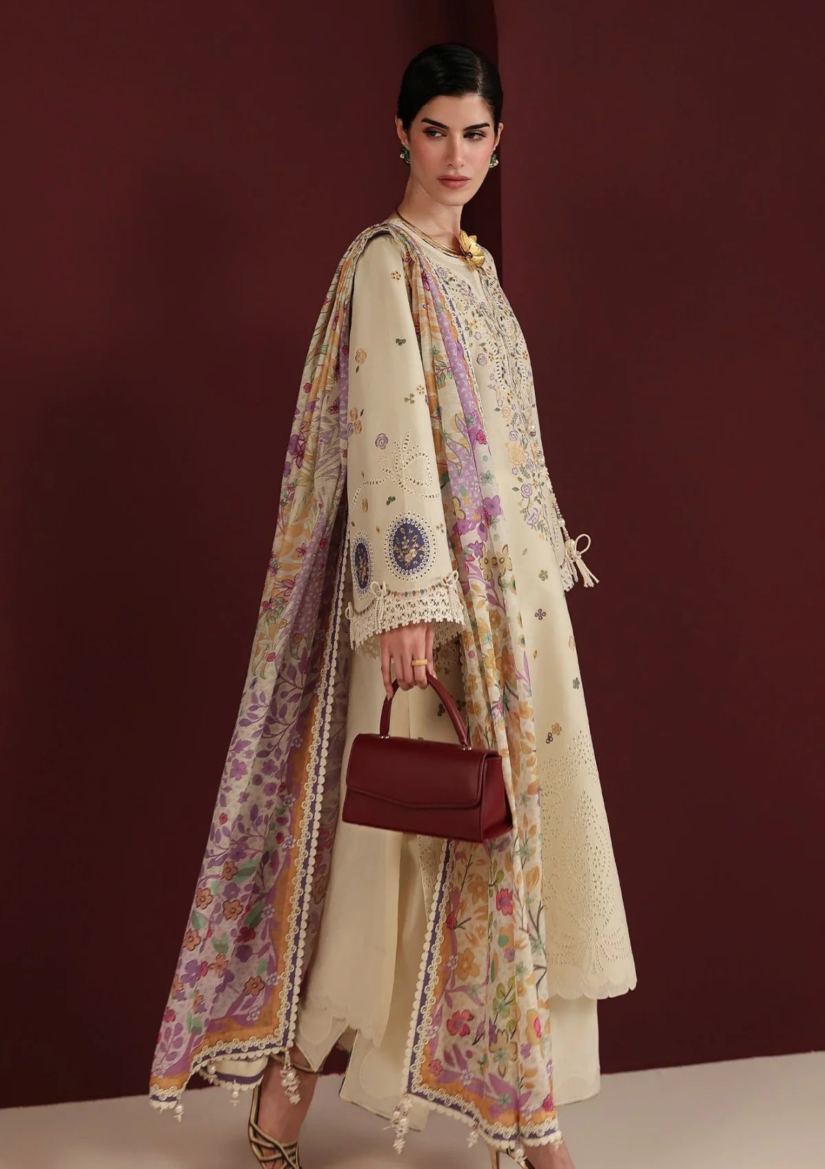 Jazmin : Skin Luxury Lawn Collection Replica