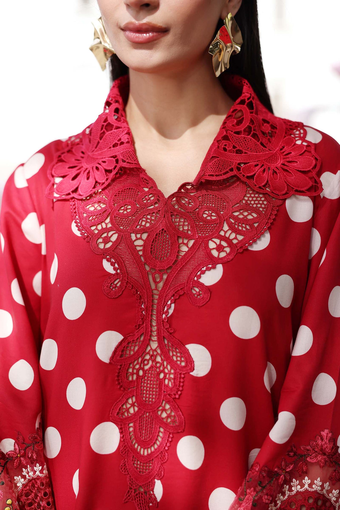 Maria B : 3 Piece Unstitched Embroidered Lawn Suit
