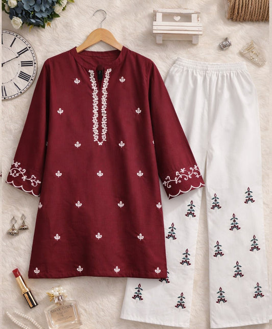 Embroidered 2-Piece Suit